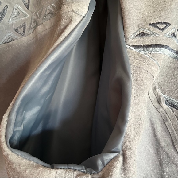 NWT Bob Mackie Wearable Art vintage leather coat with beautiful cut outs. - Picture 5 of 9